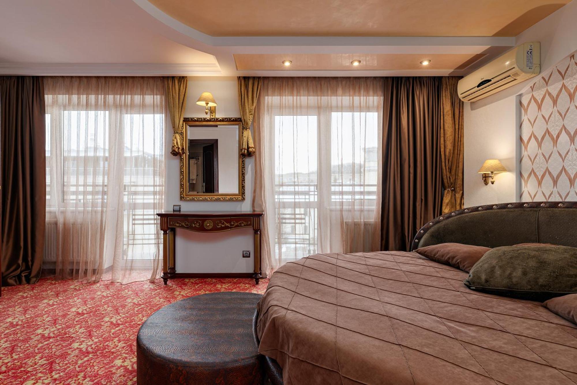 Eurohotel Lviv Quarto foto